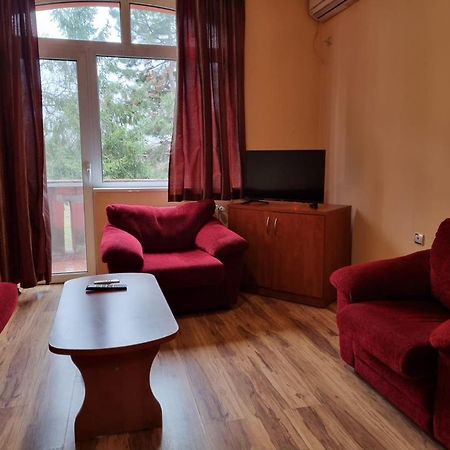 Family Hotel Rujeta Семеен Хотел Ружета - Идеален Център Pavlikeni Kültér fotó