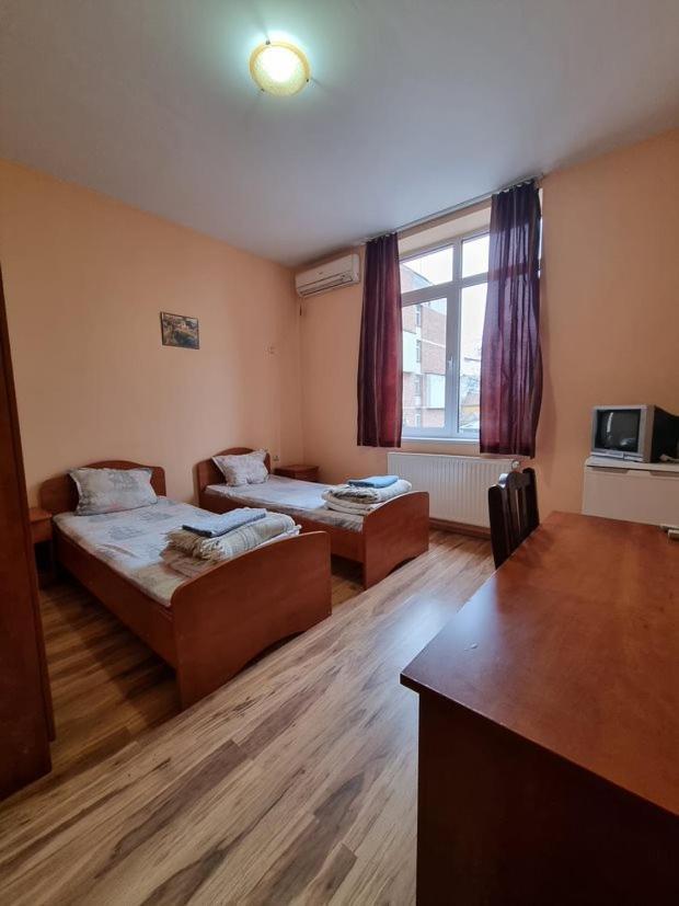 Family Hotel Rujeta Семеен Хотел Ружета - Идеален Център Pavlikeni Kültér fotó