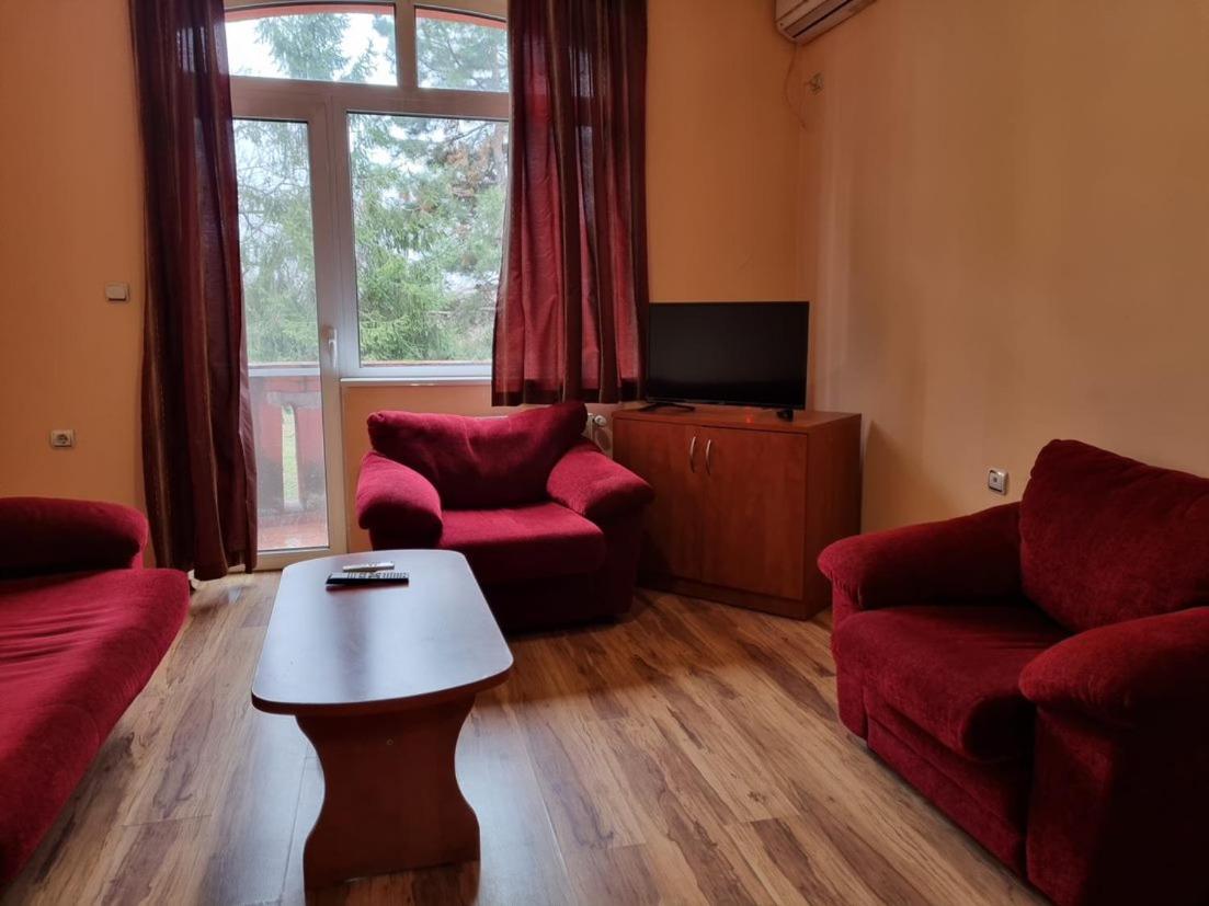 Family Hotel Rujeta Семеен Хотел Ружета - Идеален Център Pavlikeni Kültér fotó